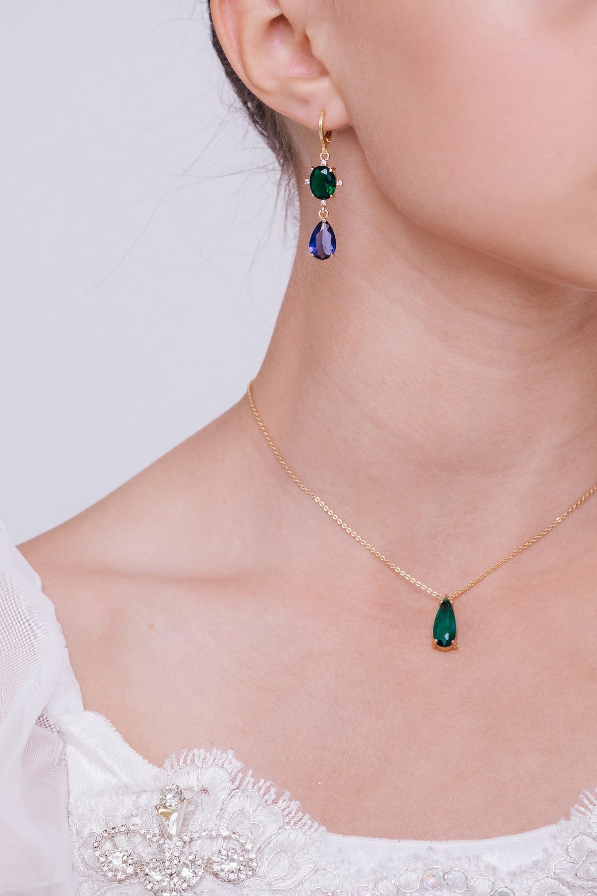 EARRINGS ANASTASIA COLLECTION